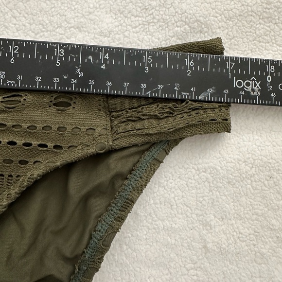 Women’s 2 Piece Swimsuit Bikini Size 12 crochet army green flawy top - Picture 8 of 13
